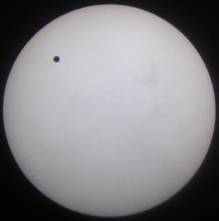 Occulation du soleil par vénus le 08/06/04 à 09:47.